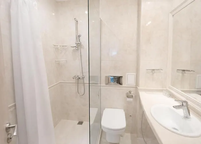 La Sea View & Beachfront Апартаменти *