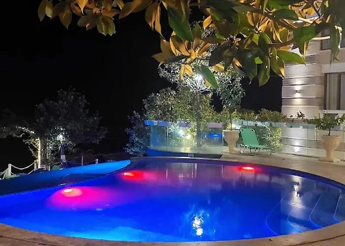 Апартаменти La Sea View & Beachfront