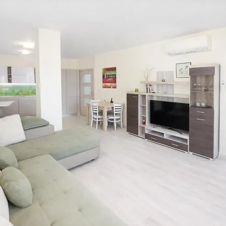 Apartament La Sea View & Beachfront *