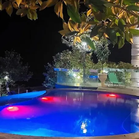 Apartament La Sea View & Beachfront