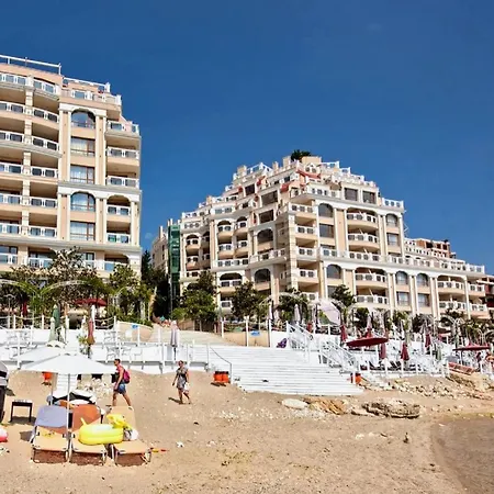 Apartament La Sea View & Beachfront