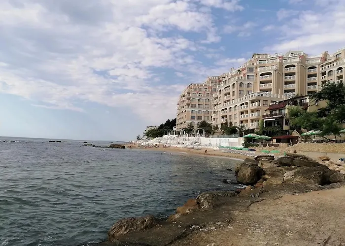 La Sea View & Beachfront